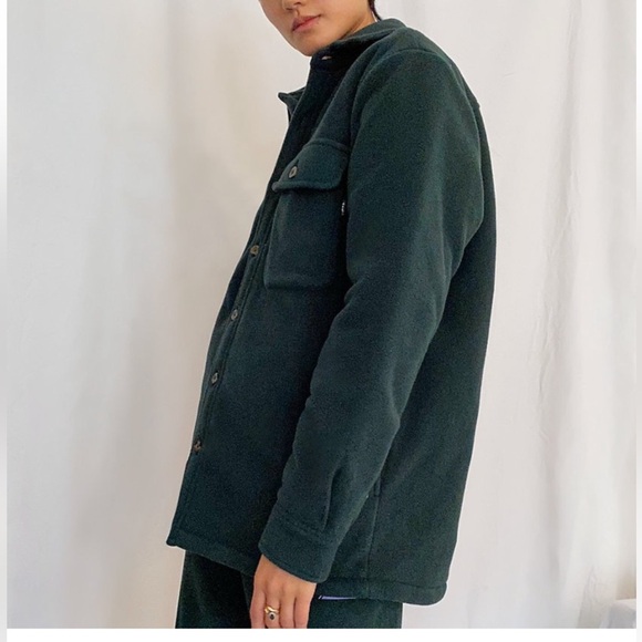 Aritzia TNA scarab dark green Virgil polar padded shirt jacket sz 2 preloved - Picture 12 of 13